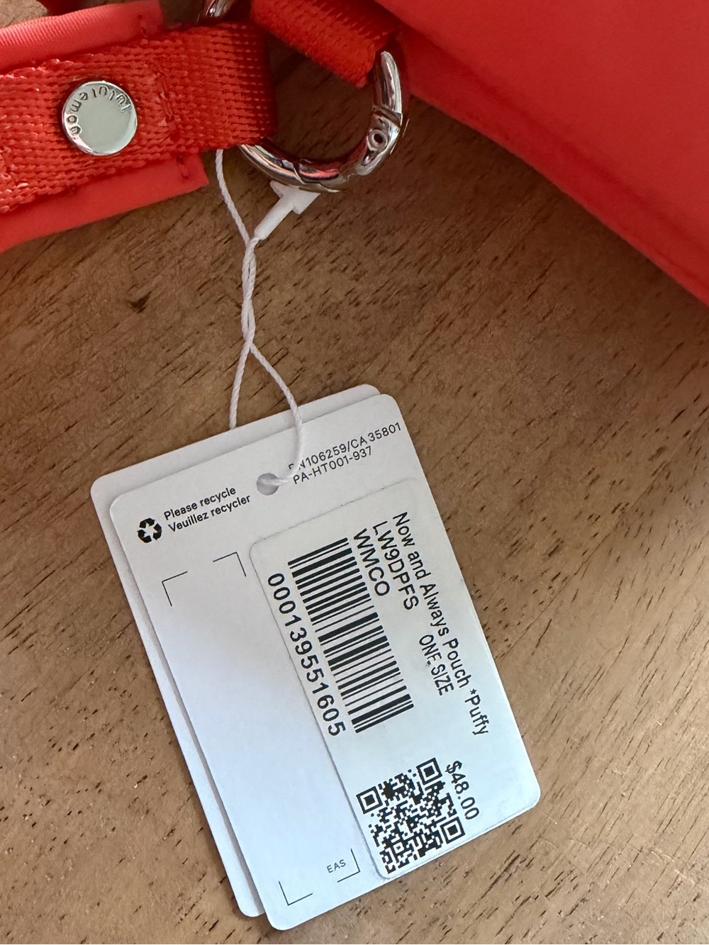 NWT!! lululemon athletica Now and Always Puffy Pouch - Picture 2 of 4